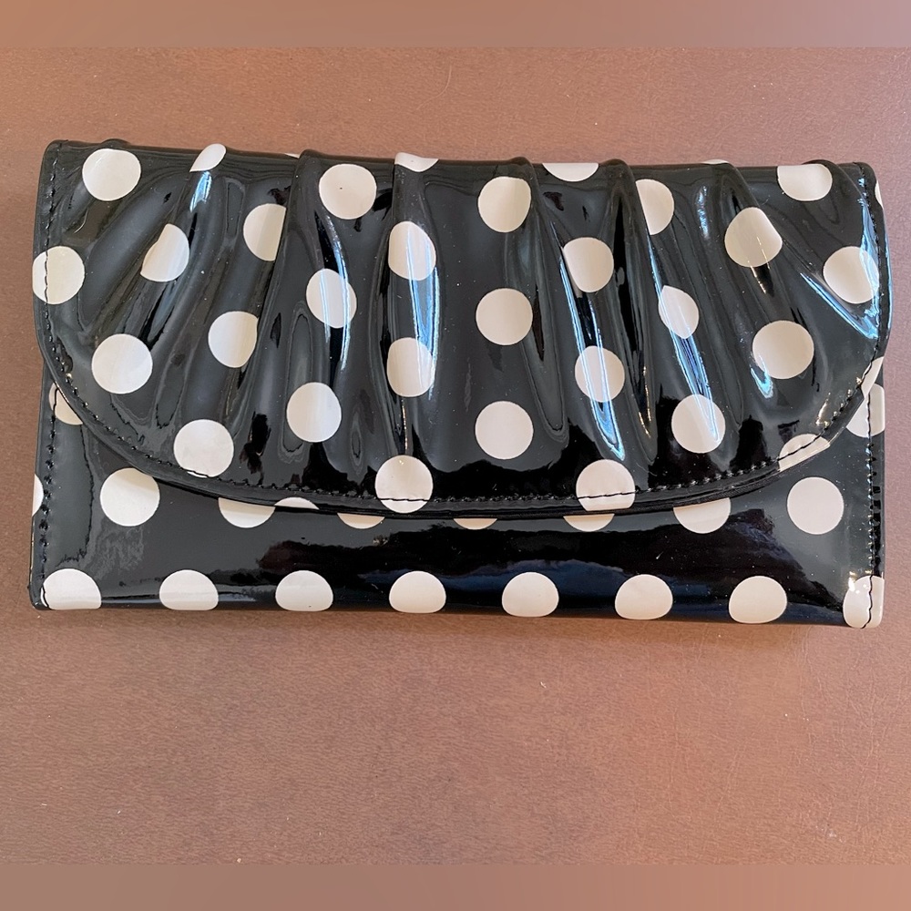 Apt 9 NWT wallet in patent black with white polka dots. Snap close